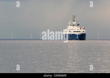 Il LNG/traghetto dualfuel seguenti: Samsoe arriva a Hou Harbour, Danimarca Foto Stock