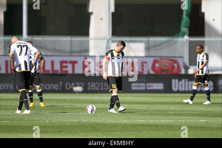 Udine, Italia. Il 12 aprile, 2015. Udinese di avanti Antonio Di Natale reagisce durante il campionato italiano di una partita di calcio tra Udinese e Palermo domenica 12 marzo 2015 in Friuli Stadium. Credito: Andrea Spinelli/Alamy Live News Foto Stock