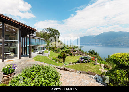 Casa di montagna, architettura moderna, per esterno Foto Stock