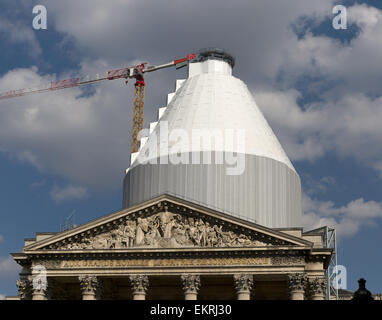 Lavori di restauro in corso sulla cupola del Pantheon Nazionale a Parigi, Francia 2014. Foto Stock