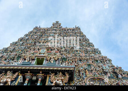 Meenakshi Amman Tempio (chiamato anche: Meenakshi Sundareswarar tempio, Tiru-aalavaai e Meenakshi Amman Kovil) è una storica Hind Foto Stock