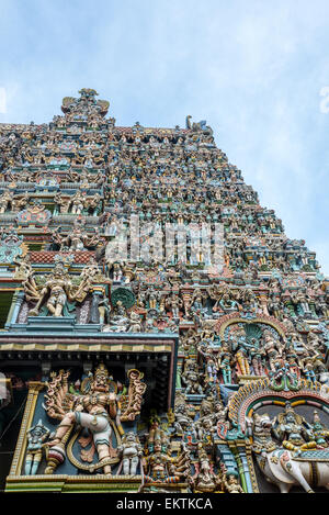 Meenakshi Amman Tempio (chiamato anche: Meenakshi Sundareswarar tempio, Tiru-aalavaai e Meenakshi Amman Kovil) è una storica Hind Foto Stock