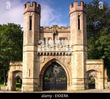 L'Arco Normanno in Lister Park, Bradford, West Yorkshire, Inghilterra Foto Stock