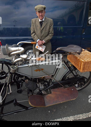 Un veterano moto rally in Brighton Foto Stock