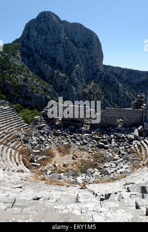 Il Greco antico in stile teatro, costruito nel periodo ellenistico e rinnovato nel corso dell'epoca romana. Termessos, nella Turchia meridionale. Th Foto Stock