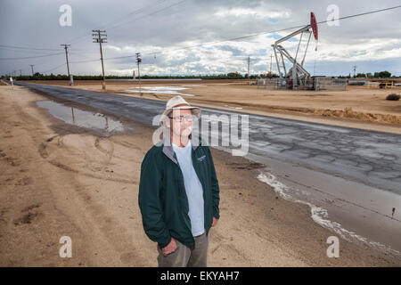Tom Frantz è una quarta generazione di agricoltore e un livello di qualità dell'aria e anti-fracking militante in Shafter, Kern County, California Foto Stock