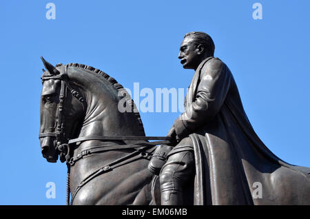 Londra, Inghilterra, Regno Unito. Earl Haig Memorial (1936; Alfred Frank Hardiman) in Whitehall Foto Stock