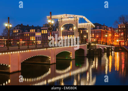 Magere Brug o Skinny Bridge Amsterdam Olanda Foto Stock