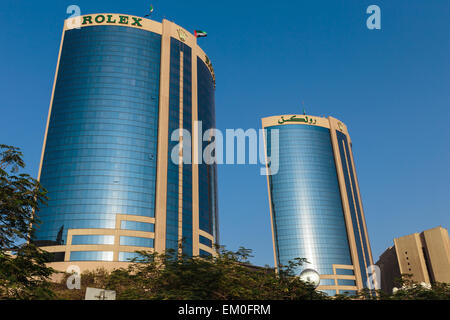 Dubai, Emirati Arabi Uniti - 8 novembre: deira Twin Towers di Dubai a novembre 8, 2013 in Dubai, EAU. le torri furono costruite nel 1998 e hei Foto Stock