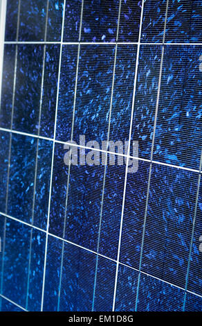 Foto solare fotovoltaica in cellule per pulire e energia ecologica Foto Stock