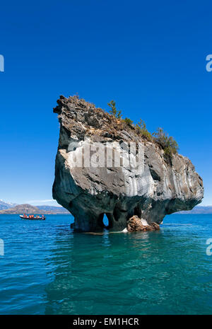 La Cappella di marmo (Capilla de Marmol). Capillas de Marmol santuario naturale. General Carrera Lago. Aysen regione. Cile Foto Stock