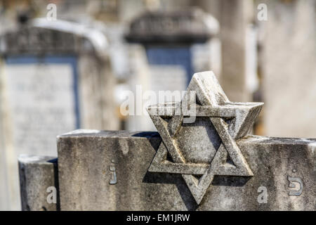 Una immagine di un oggetto contrassegnato per la rimozione definitiva ebraica o pietra di testa Foto Stock