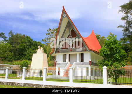 Tradizionale casa di Batak sull isola di Samosir, Sumatra, Indonesia, sud-est asiatico Foto Stock