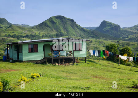 Casa Tradizionale di Navala village, isola di Viti Levu, Isole Figi Foto Stock