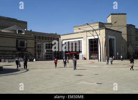 Il Towngate Teatro e uffici del consiglio in St Martins Square a Basildon Town Center. Foto Stock