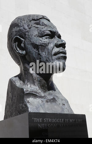 Nelson Mandela statua. Southbank, Londra Foto Stock