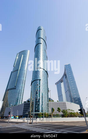 Nuovo Sun e Sky Towers appartamento grattacieli su Al Reem Island in Abu Dhabi Emirati Arabi Uniti Foto Stock