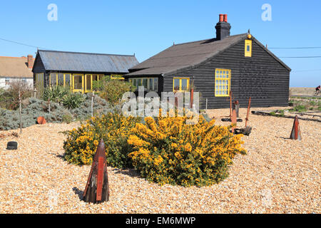 Prospect Cottage, Dungeness, il giardino di ghiaia creato dal regista Derek Jarman, Regno Unito Foto Stock