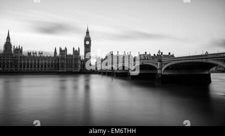 Big Ben è il soprannome per la grande campana del clock conosciuta anche come la Torre dell Orologio e Torre di Elizabeth. Foto Stock