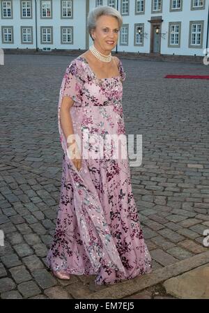 Fredensborg, Danimarca. Xvi Apr, 2015. La Principessa danese Benedikte durante le celebrazioni di Sua Maestà la Regina Margrethe il settantacinquesimo compleanno cena presso Palazzo Fredensborg Credito: dpa picture alliance/Alamy Live News Foto Stock