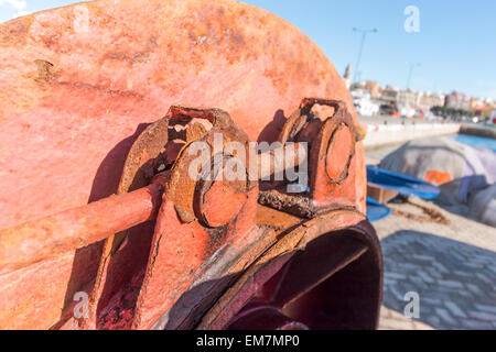 Corrosivo arrugginita barca da pesca accessori Foto Stock