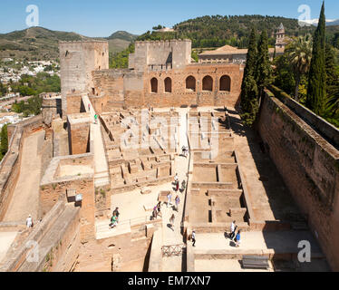 All'interno della Alcazaba fortezza nell'Alhambra di Granada, Spagna Foto Stock