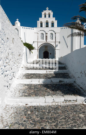 Griechenland, Kykladen, Santorini, Pyrgos, Kirche des Erzengel Michael und der heiligen Theodora in der Altstadt Kastelli, Foto Stock