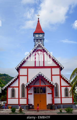 La chiesa di Sant'Ignazio Loyola, antica chiesa cattolica costruita in architettura tradizionale a Sikka, sull'isola di Flores, Indonesia. Foto Stock