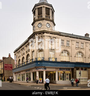 Regno Unito, Inghilterra, Yorkshire, Scarborough, Queen Street, Boyes Store, ricostruita 1917 Foto Stock