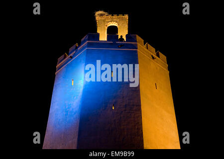 Torre Espantaperros, eretta dagli Almohad nel XII secolo, la più straordinaria delle torri Albarran della Cittadella Araba Foto Stock