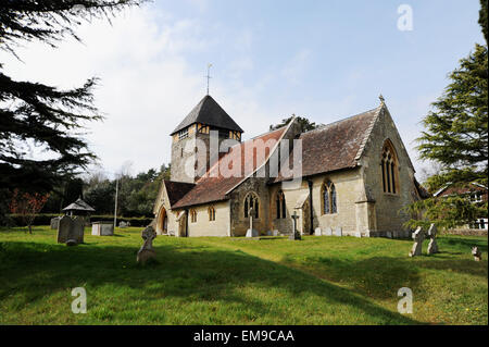 Chiesa di St Giles a Coldwaltham vicino Pulborough West Sussex la chiesa parrocchiale anglicana del XIII secolo è dedicata a Saint Giles Foto Stock