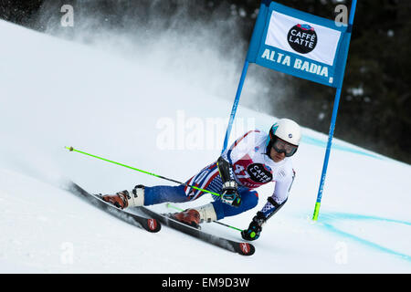 Val Badia, italia 21 dicembre 2014. ANDRIENKO Aleksander (Rus) competere nel Audi FIS Coppa del Mondo di sci alpino maschile Foto Stock