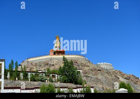 Monastero di Diskit, Buddha Maitreya , India, Ladakh Nubra Valley, il buddismo Foto Stock