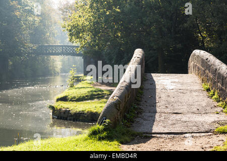 Leeds Liverpool Canal, Lancashire, Inghilterra Foto Stock