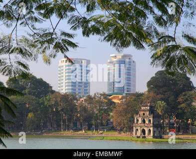 Il Vietnam, Hanoi, Lago Hoan Kiem, Thap Rua, Turtle Tower, Foto Stock