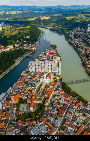 Centro storico di Passau, alla confluenza di tre fiumi Danubio, Inn e Ilz, Passau, Bassa Baviera, Baviera, Germania Foto Stock