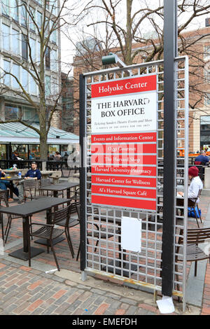 La Harvard University box office di segno nella città di Cambridge, Massachusetts, STATI UNITI D'AMERICA. Foto Stock