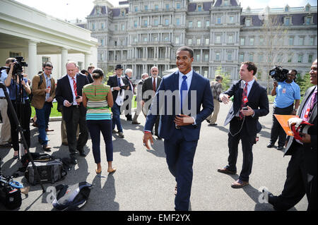 Washington, Distretto di Columbia, Stati Uniti d'America. Xx Apr, 2015. Ohio State University Buckeyes giocatore di football, EVAN SPENCER, lascia la conferenza stampa dopo essere stato onorato dal Presidente Obama l'evento ha avuto luogo nella Sala Est della Casa Bianca Credito: Ricky Fitchett/ZUMA filo/Alamy Live News Foto Stock