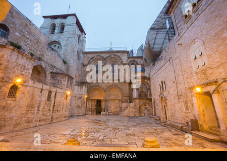 Gerusalemme - La Chiesa del Santo Sepolcro al crepuscolo Foto Stock