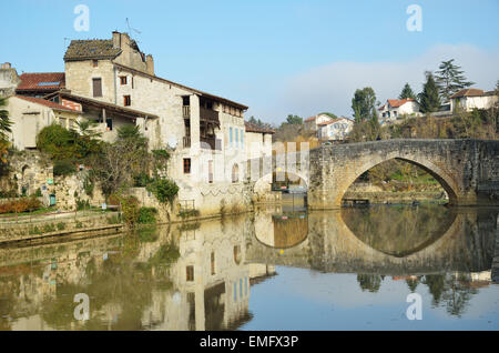 L antica città francese Nerac Foto Stock