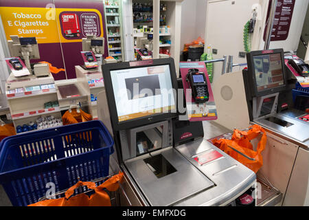 Sainsbury self service check out fino Foto Stock