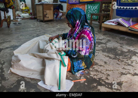 Adattare al lavoro a Zanzibar Foto Stock