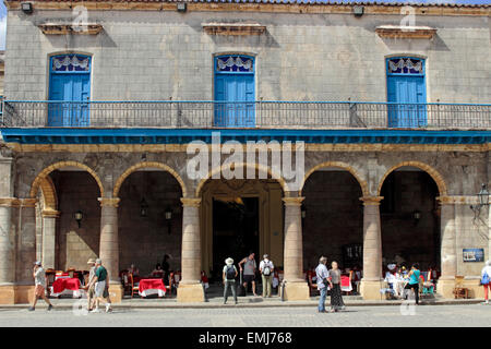 Aguas Clarisse Palace Plaza la Cattedrale di San Cristobal Havana Cuba Foto Stock