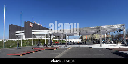 CEZ arena di Ostrava si prepara per Hockey su ghiaccio nel Campionato del Mondo 2015, che si disputeranno a Praga e Ostrava dal 1 Maggio al 17 maggio, Ostrava, Repubblica ceca, 21 aprile 2015. (CTK foto/Jaroslav Ozana) Foto Stock