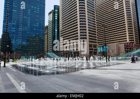 Le fontane al di fuori della città di Hall di Philadelphia Foto Stock