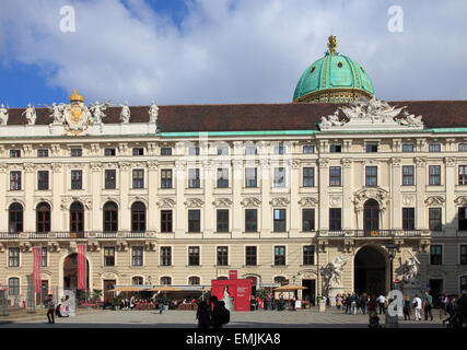 Austria, Vienna Hofburg Palace, In der Burg, cortile, persone Foto Stock