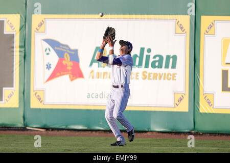 Rouge, LA, Stati Uniti d'America. Xxi Aprile, 2015. La LSU Tigers outfielder Mark Laird (9) durante il gioco tra LSU e New Orleans presso Alex Box Stadium di Baton Rouge, LA. La LSU sconfitto Tulane 6-0. Credito: csm/Alamy Live News Foto Stock