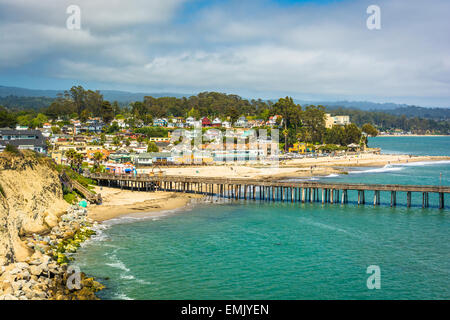 Vista del molo e la spiaggia in Capitola, California. Foto Stock