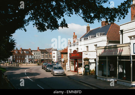 High Street a Battle, East Sussex, Sud Est Inghilterra Foto Stock