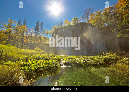 Incredibile waterfal del parco nazionale dei laghi di Plitvice, Croazia Foto Stock